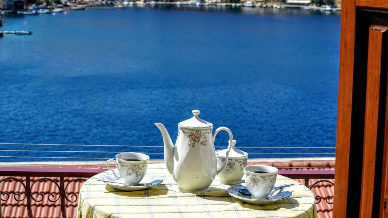 Villa Pitini Sými Eksteriør bilde