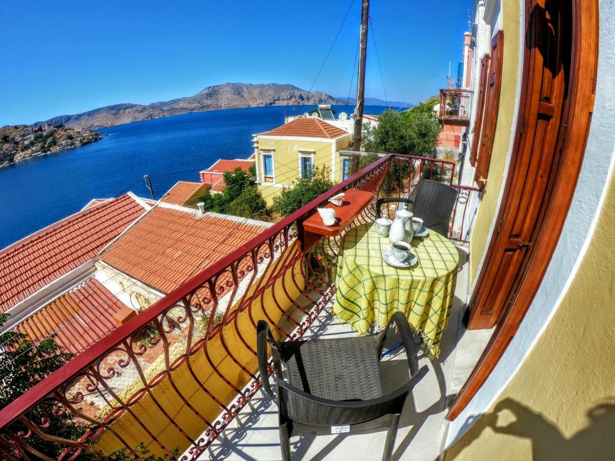 Villa Pitini Sými Eksteriør bilde