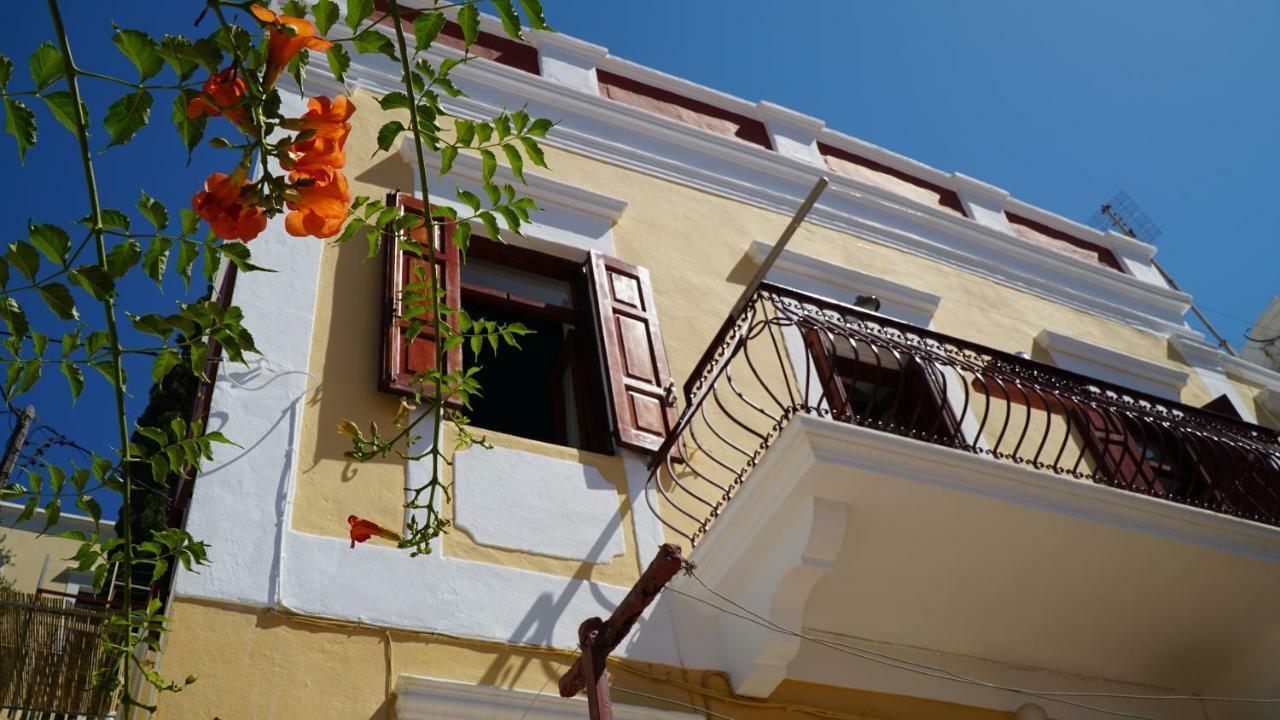 Villa Pitini Sými Eksteriør bilde
