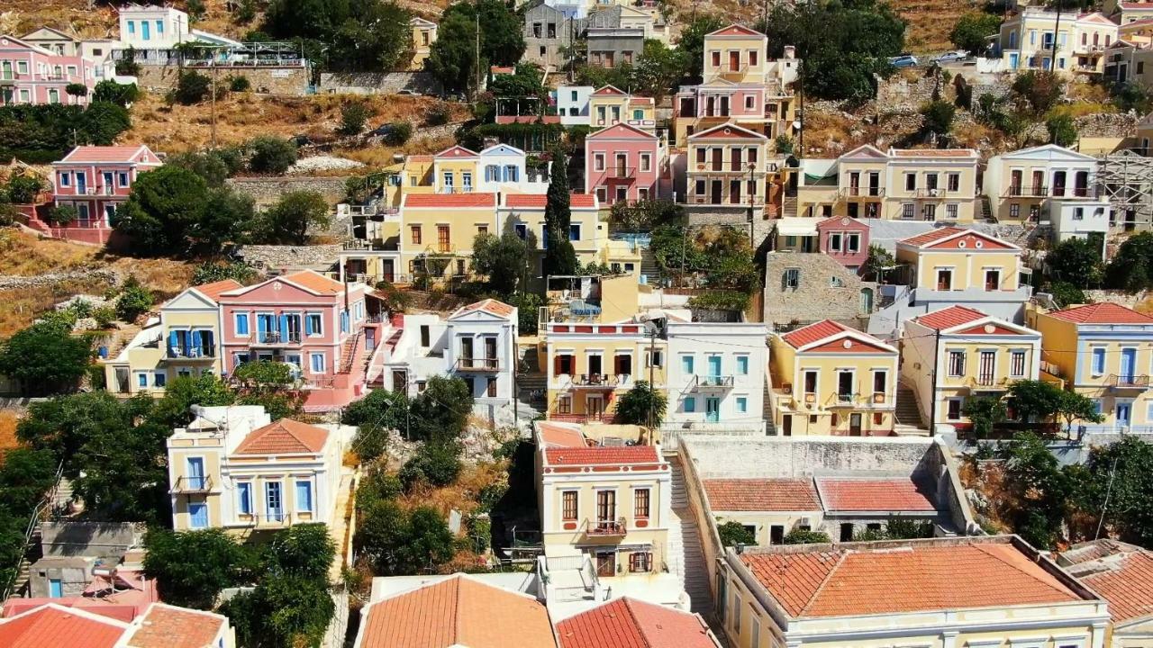 Villa Pitini Sými Eksteriør bilde