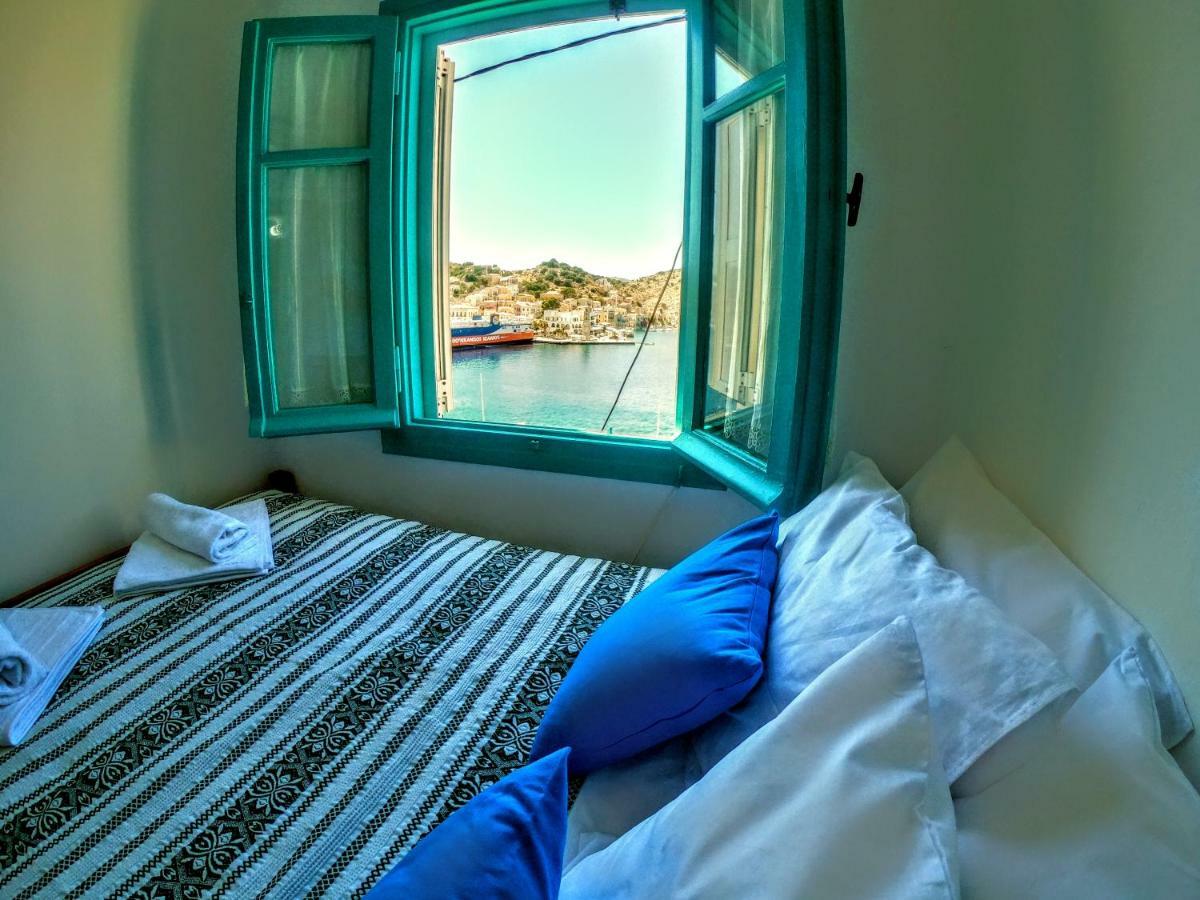Villa Pitini Sými Eksteriør bilde