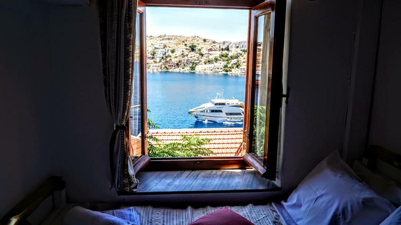 Villa Pitini Sými Eksteriør bilde