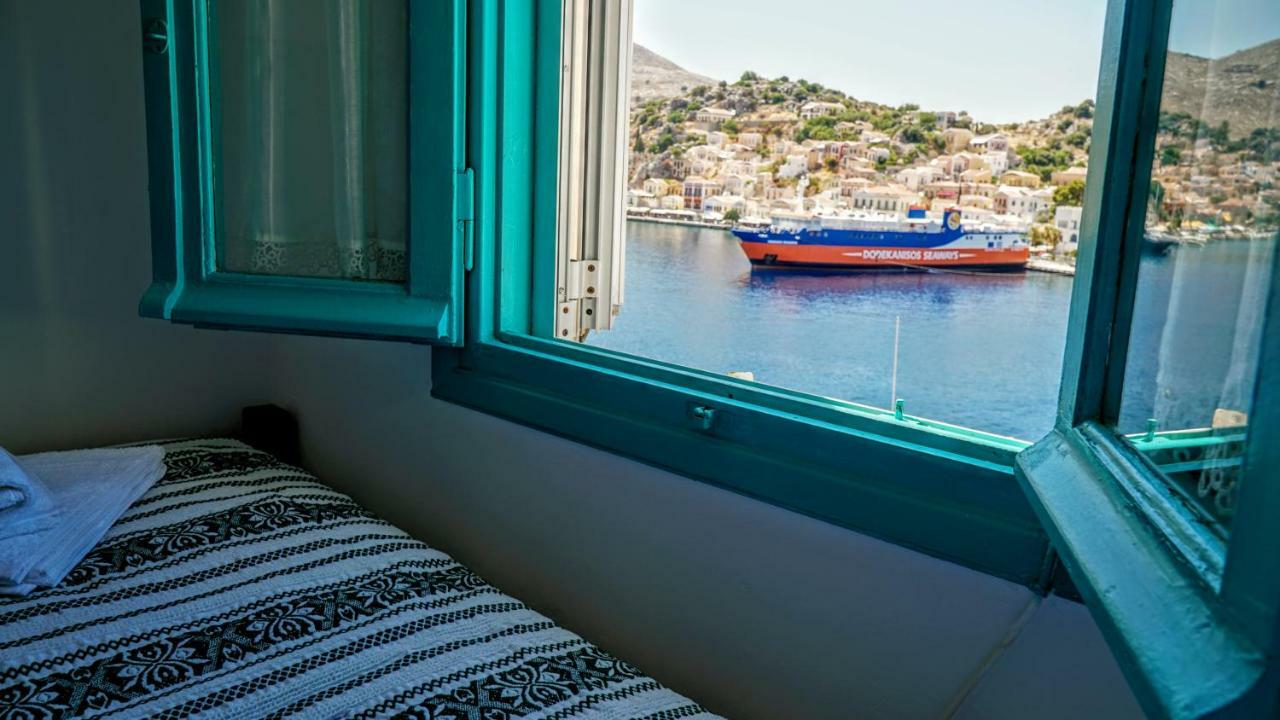 Villa Pitini Sými Eksteriør bilde