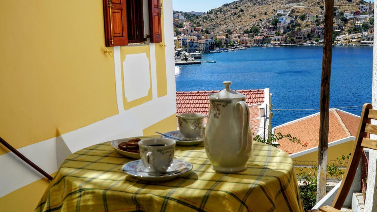 Villa Pitini Sými Eksteriør bilde